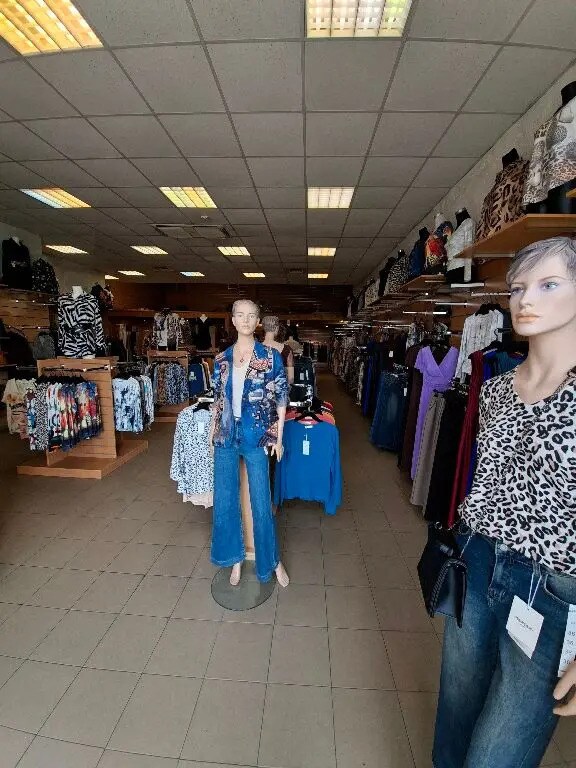 27 Ter Route D'Heyrieux, Mions à louer Photo intérieure– Image 1 sur 6