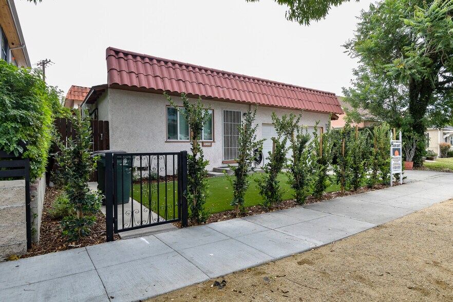 924 W Clark Ave, Burbank, CA à vendre - Photo de l’immeuble – Image 3 sur 22