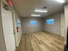 9149 US-69, Port Arthur, TX à louer Photo intérieure– Image 2 sur 21