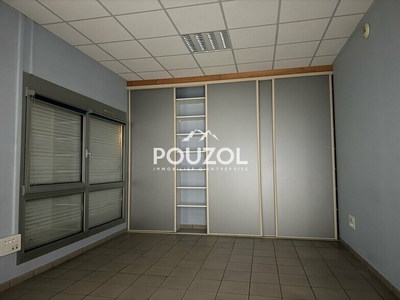 Bureau dans Clermont-Ferrand à vendre - Photo intérieure – Image 3 sur 11