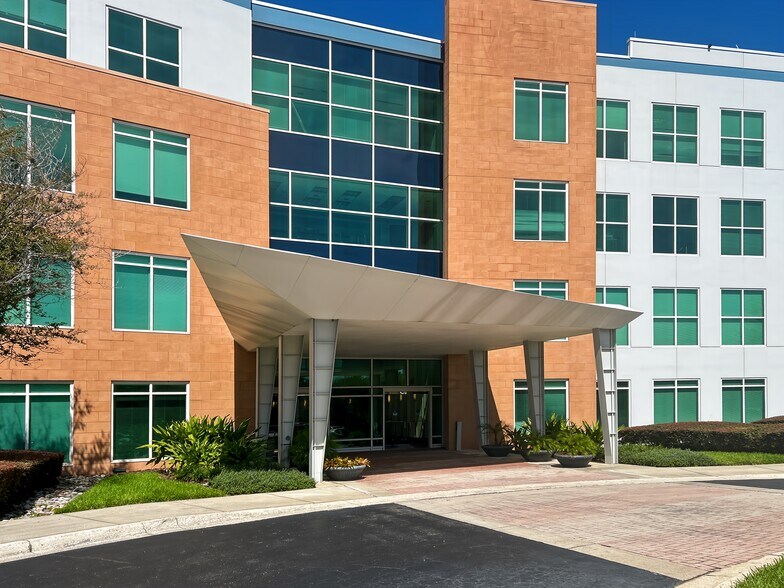 1800 Pembrook Dr, Orlando, FL à louer - Photo intérieure – Image 3 sur 15