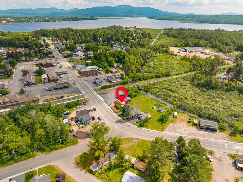 79 Main St, Tupper Lake, NY à vendre - Photo de l’immeuble – Image 2 sur 25