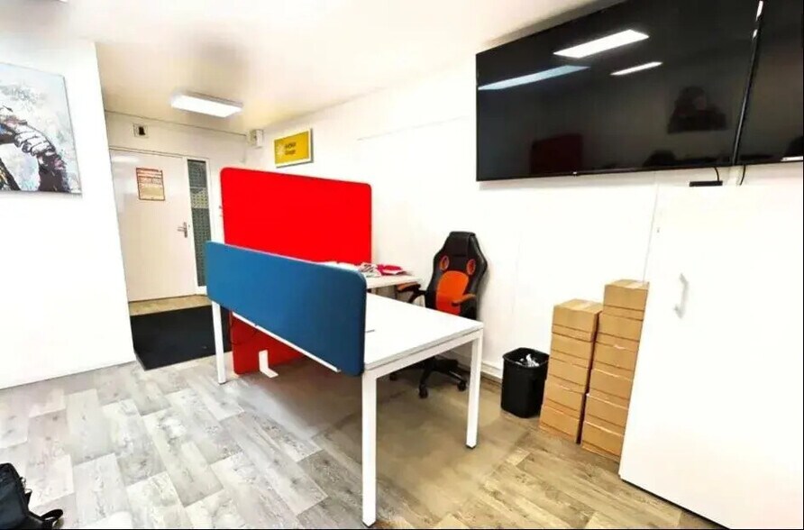 Bureau dans Templemars à vendre - Photo intérieure – Image 1 sur 3