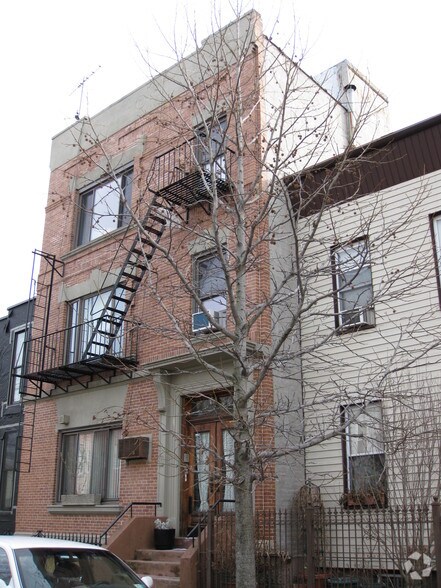19 Jackson Pl, Brooklyn, NY à vendre - Photo de l’immeuble – Image 3 sur 4