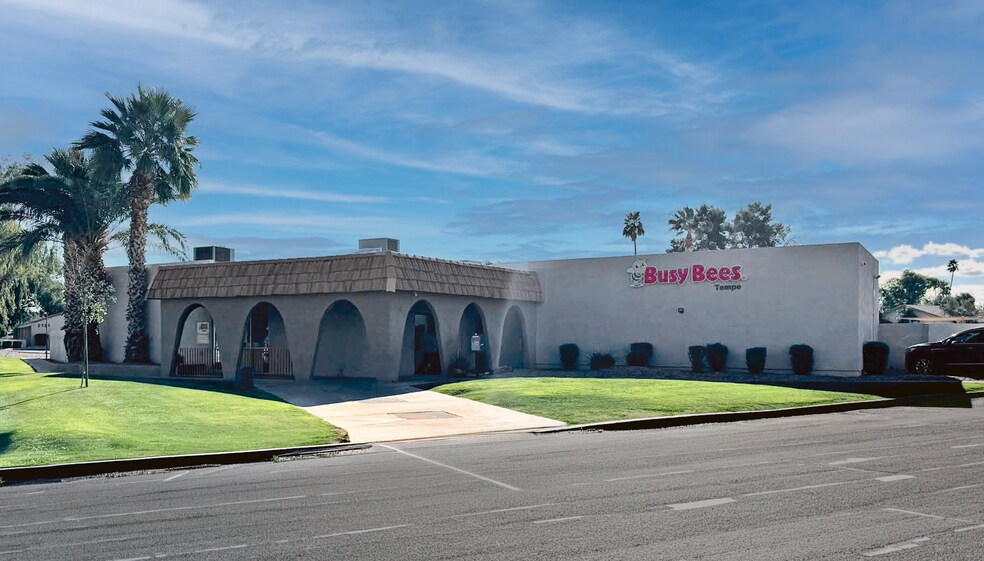 2121 E Broadway Rd, Tempe, AZ à vendre - Photo de l’immeuble – Image 2 sur 3