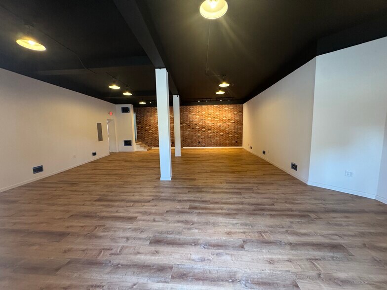 19 Morris Ave, Springfield, NJ à louer - Photo de l’immeuble – Image 2 sur 11
