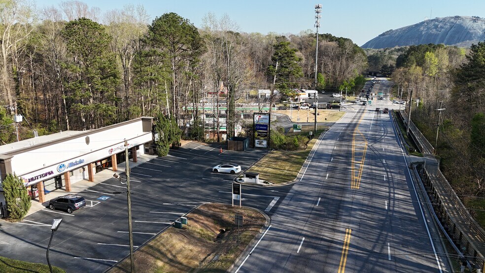 5950 Hugh Howell Rd, Stone Mountain, GA à vendre - Photo de l’immeuble – Image 2 sur 12