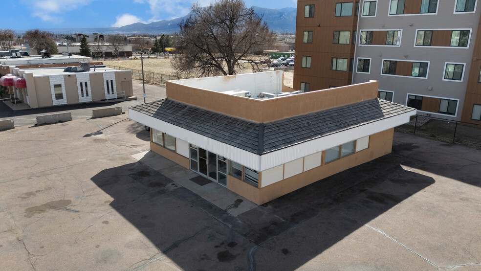 1222 N Academy Blvd, Colorado Springs, CO à vendre - Photo de l’immeuble – Image 3 sur 23