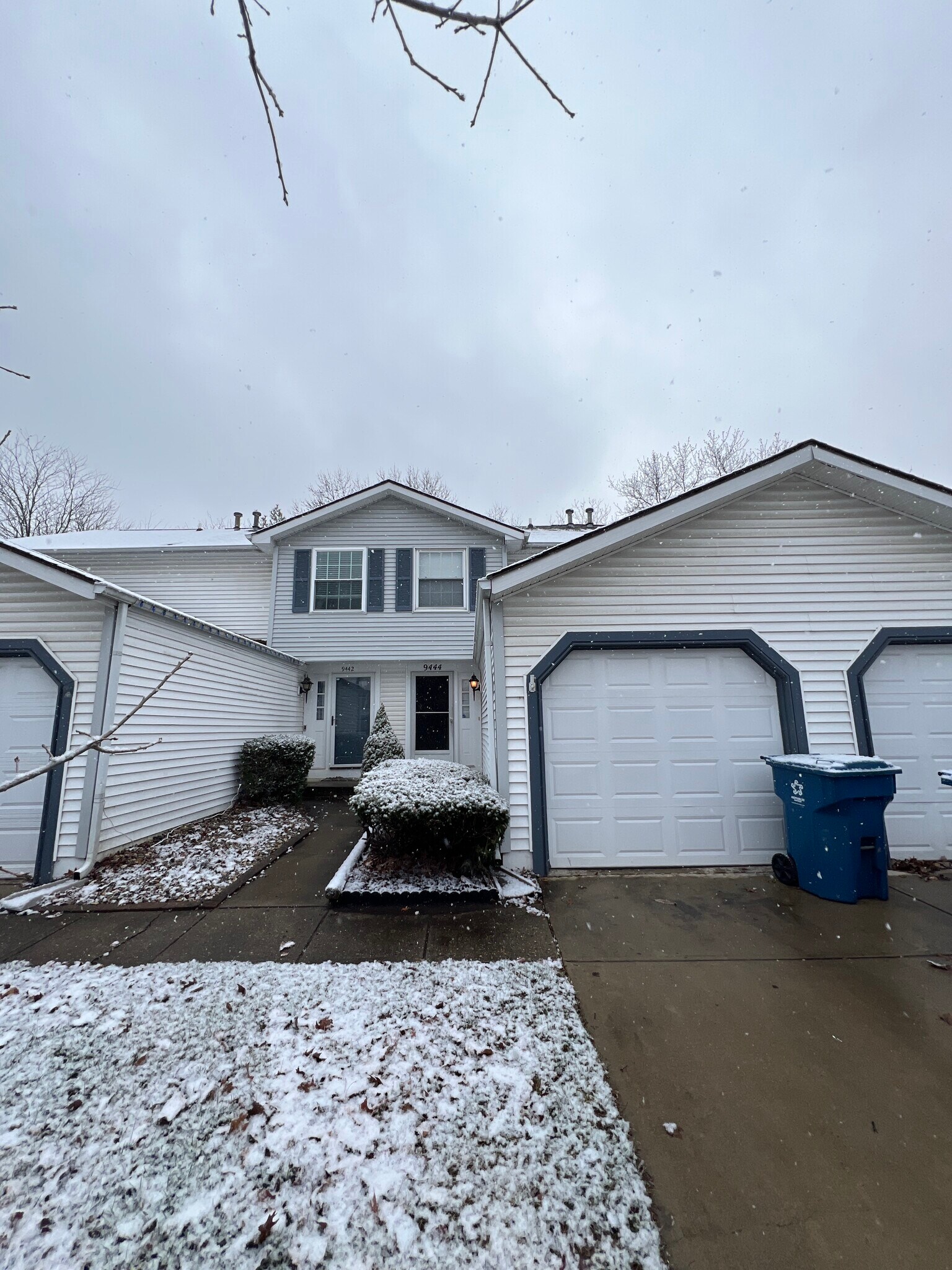 9444 Timber View Dr, Indianapolis, IN à vendre Photo principale– Image 1 sur 2
