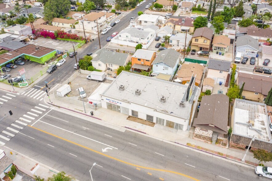 6853-6865 Foothill Blvd, Tujunga, CA à vendre - Photo de l’immeuble – Image 2 sur 17