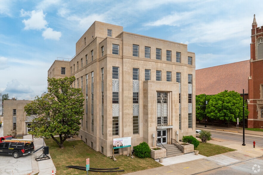 1141 N Robinson Ave, Oklahoma City, OK à louer - Photo de l’immeuble – Image 3 sur 16