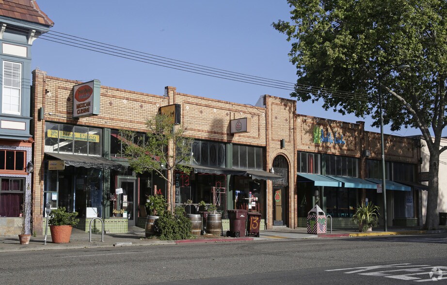 4911-4929 Telegraph Ave, Oakland, CA à louer - Photo principale – Image 1 sur 3