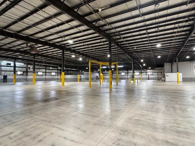 11220 E Main St, Huntley, IL à louer - Photo intérieure – Image 3 sur 8