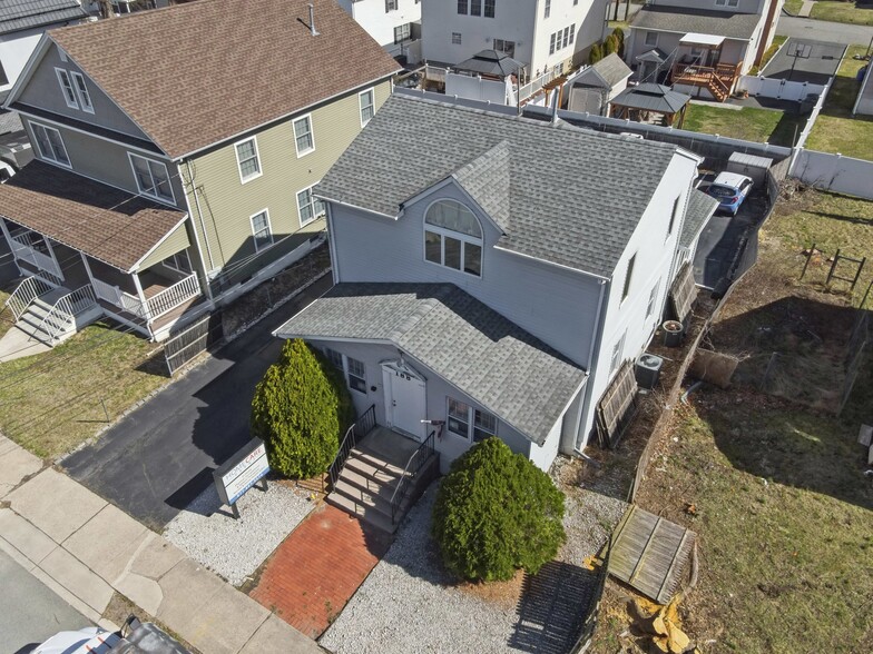 188 Newark Pompton Tpke, Little Falls, NJ à vendre - Photo de l’immeuble – Image 3 sur 25