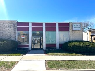 Plus de détails pour 11617 W Bluemound Rd, Milwaukee, WI - Local commercial à vendre