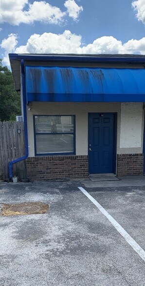 9161 NE Jacksonville Rd, Anthony, FL à louer - Photo de l’immeuble – Image 1 sur 9