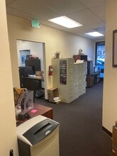 422 W Whittier Blvd, La Habra, CA à louer Photo intérieure– Image 2 sur 5