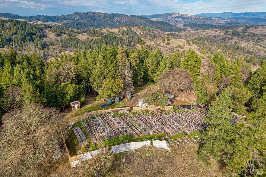 8450 Orr Springs Rd, Ukiah, CA à vendre - Autre – Image 1 sur 14