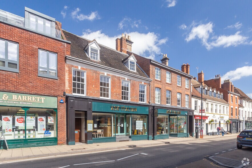16-18 High St, Warwick à vendre - Photo de l’immeuble – Image 2 sur 13