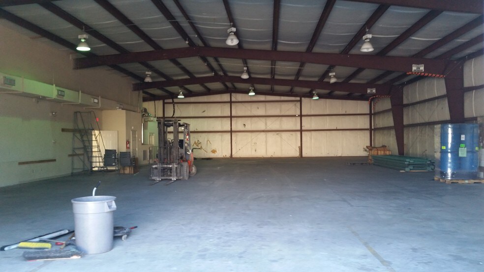 17588 Hard Hat Dr, Covington, LA à vendre - Photo de l’immeuble – Image 2 sur 8