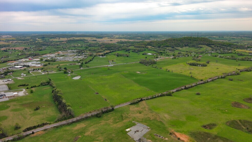 2001 Doyle Ave, Cave City, KY à vendre - Aérien – Image 2 sur 4