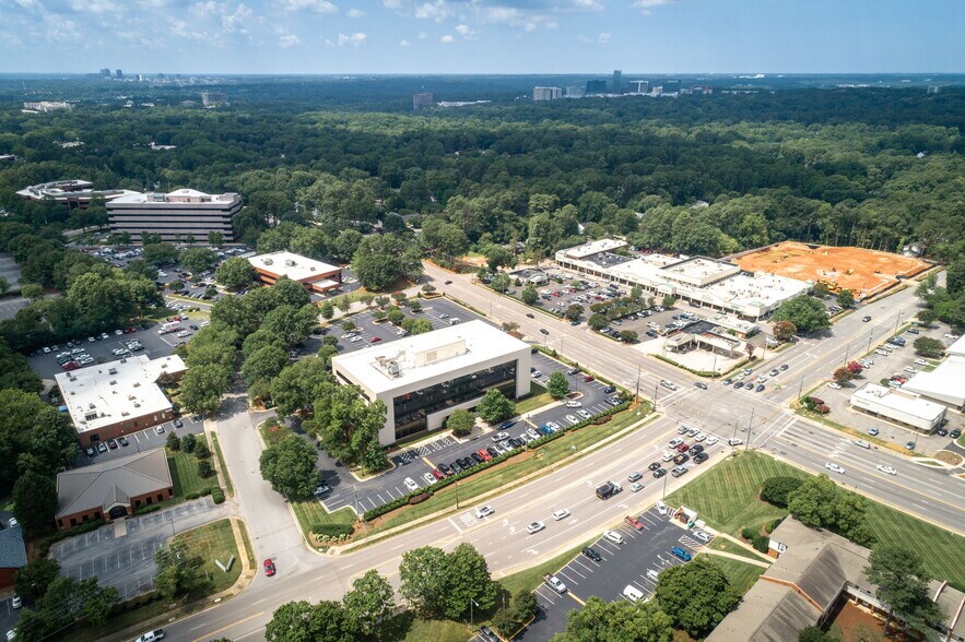 5000 Falls of Neuse Rd, Raleigh, NC à louer - Photo de l’immeuble – Image 2 sur 6