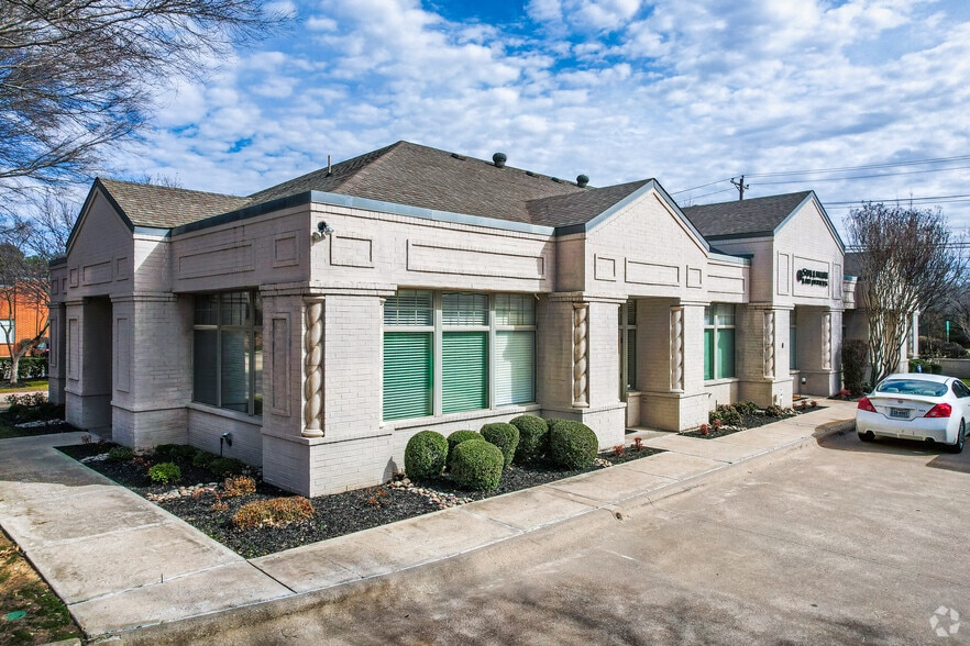 Southlake/Grapevine Office Portfolio portefeuille de 12 biens à vendre sur LoopNet.fr - Photo principale – Image 3 sur 12