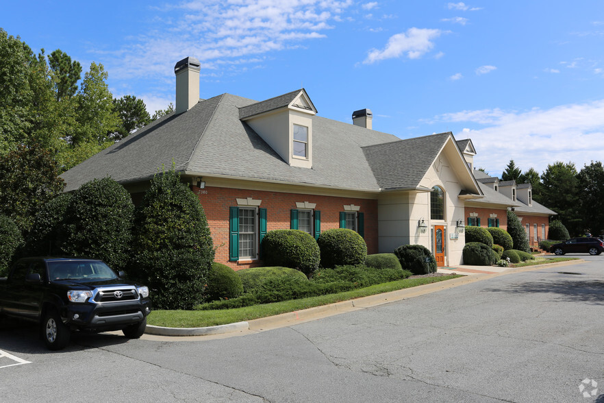 7380 McGinnis Ferry Rd, Suwanee, GA à vendre - Photo de l’immeuble – Image 3 sur 4