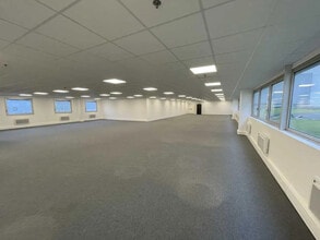 Bureau dans Croissy-Beaubourg à louer Photo intérieure– Image 1 sur 1