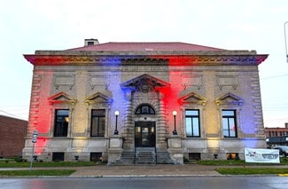 Plus de détails pour 206 N Market St, Oskaloosa, IA - Local commercial à louer