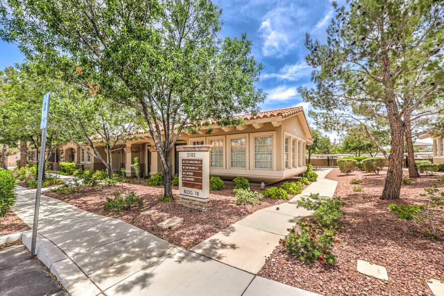 3183 E Warm Springs Rd, Las Vegas, NV à vendre - Photo de l’immeuble – Image 2 sur 37