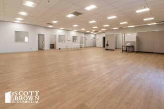 1512 I-35 W, Denton, TX à louer Photo intérieure– Image 1 sur 17