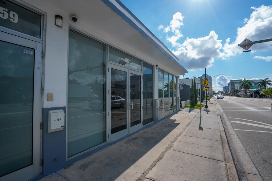 859-863 NE 79th St, Miami, FL à louer - Photo de l’immeuble – Image 3 sur 8