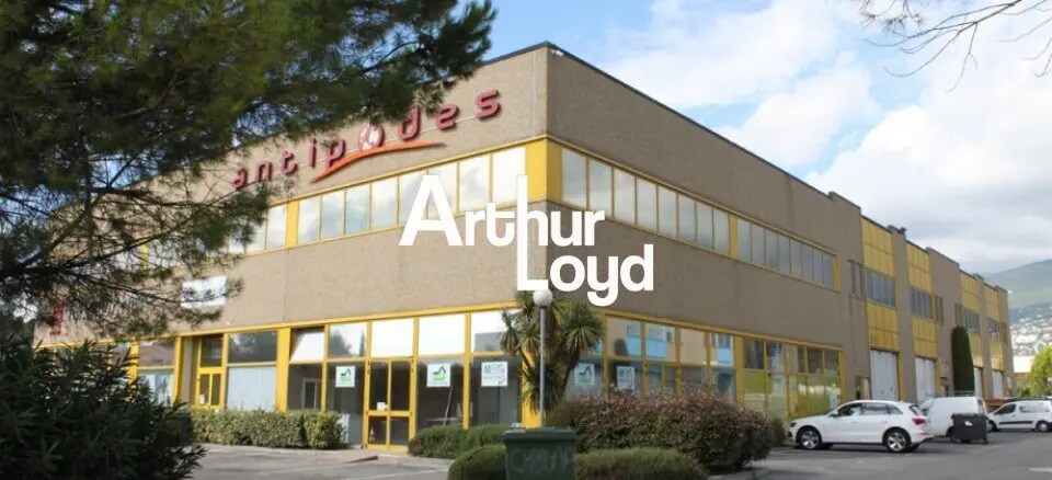 Bureau dans Grasse à louer Photo de l’immeuble– Image 1 sur 6