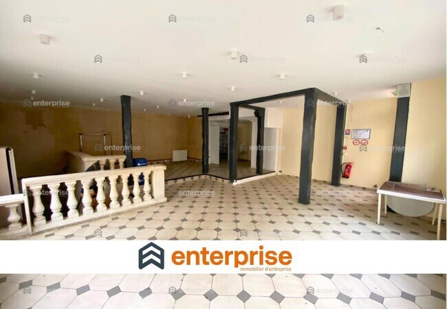 Plus de détails pour Local commercial à vendre