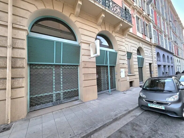 Local commercial dans Nice à louer - Photo de l’immeuble – Image 1 sur 10