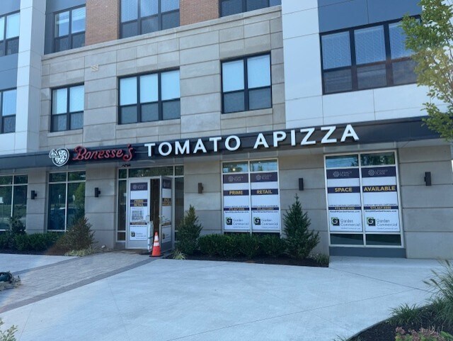 1 Legacy Pl, East Brunswick, NJ à louer - Photo de l’immeuble – Image 2 sur 7