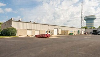 Plus de détails pour 400 Lazelle Rd, Columbus, OH - Local d'activités à louer