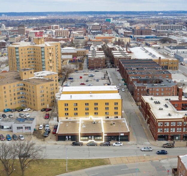 613 S 24th St, Omaha, NE à louer - Photo de l’immeuble – Image 2 sur 14