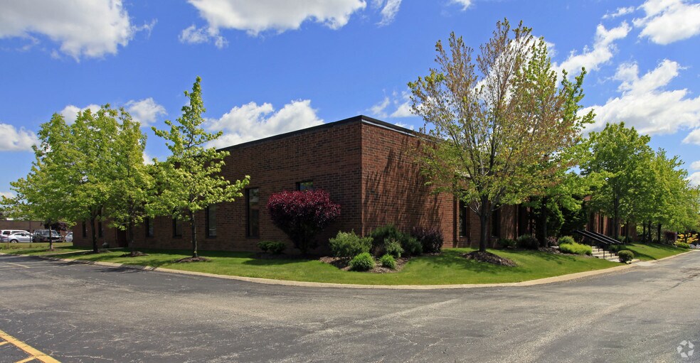 23875 Commerce Park, Beachwood, OH à louer - Photo de l’immeuble – Image 3 sur 4