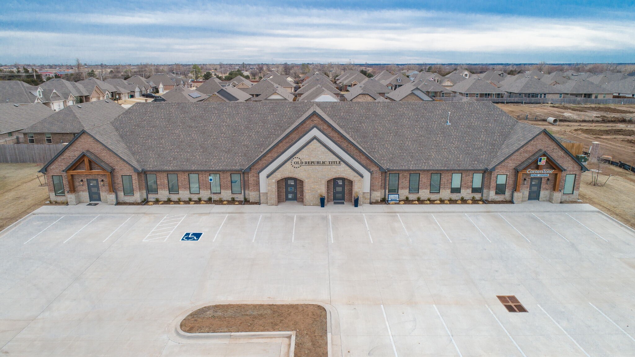 13901 S Western Ave, Oklahoma City, OK à louer Photo de l’immeuble– Image 1 sur 19