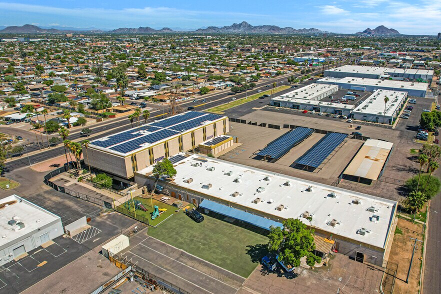3001 W Indian School Rd, Phoenix, AZ à vendre - Photo de l’immeuble – Image 3 sur 56