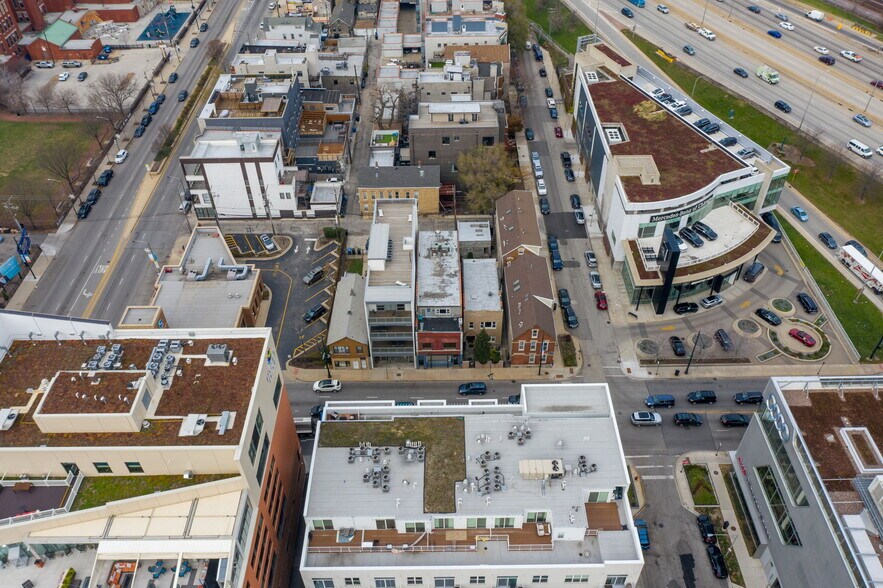 1540 W North Ave, Chicago, IL à louer - Photo de l’immeuble – Image 2 sur 3
