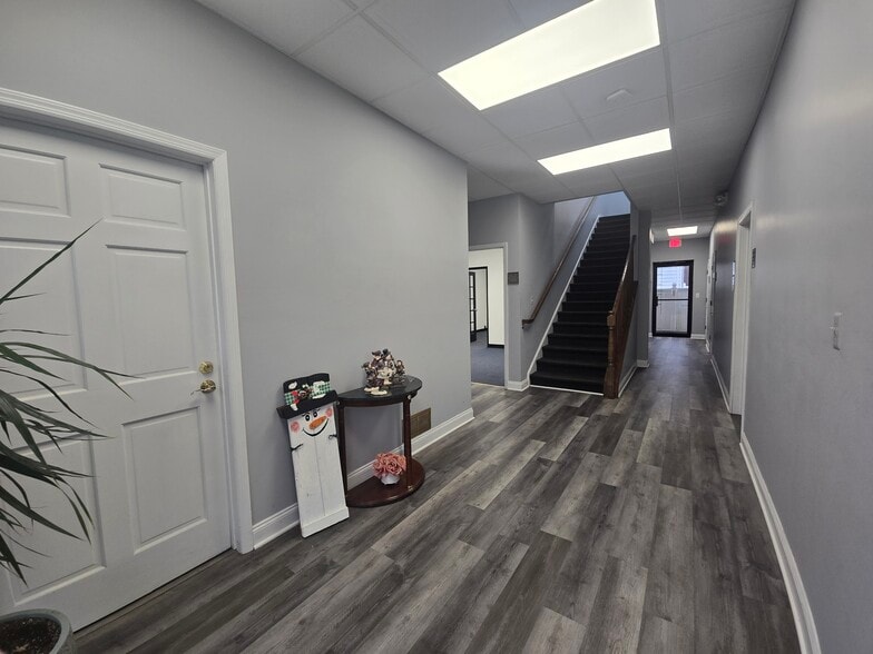 1000 Clifton Ave, Clifton, NJ à louer - Photo intérieure – Image 2 sur 10