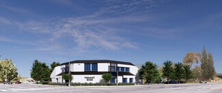 Plus de détails pour 890 W Baker St, Costa Mesa, CA - Bureau/Médical à louer