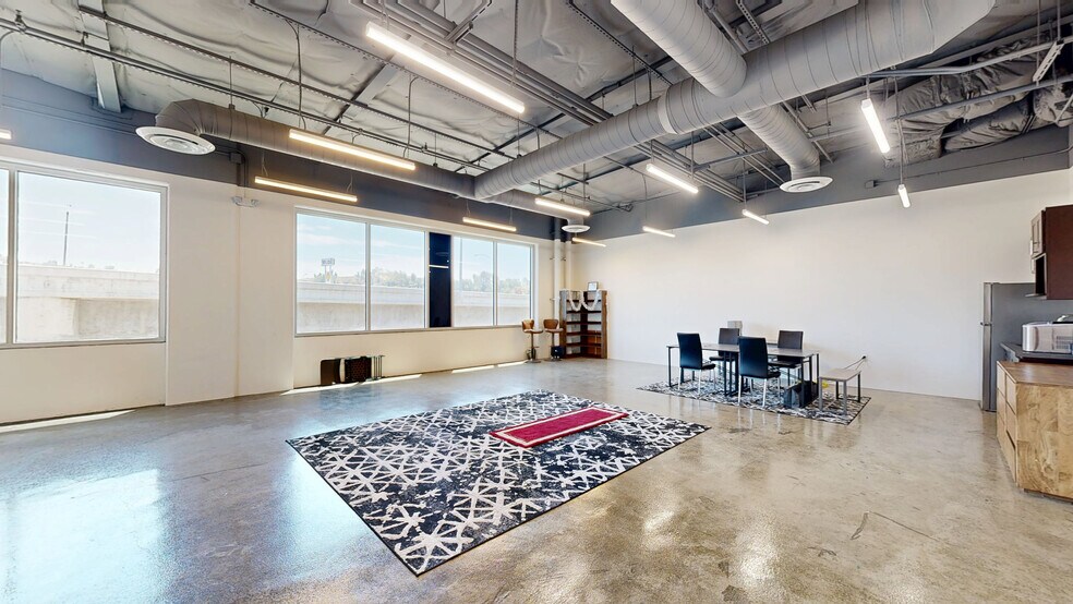 888 S Brea Canyon Rd, Diamond Bar, CA à louer - Numérisation 3D Matterport – Image 2 sur 12