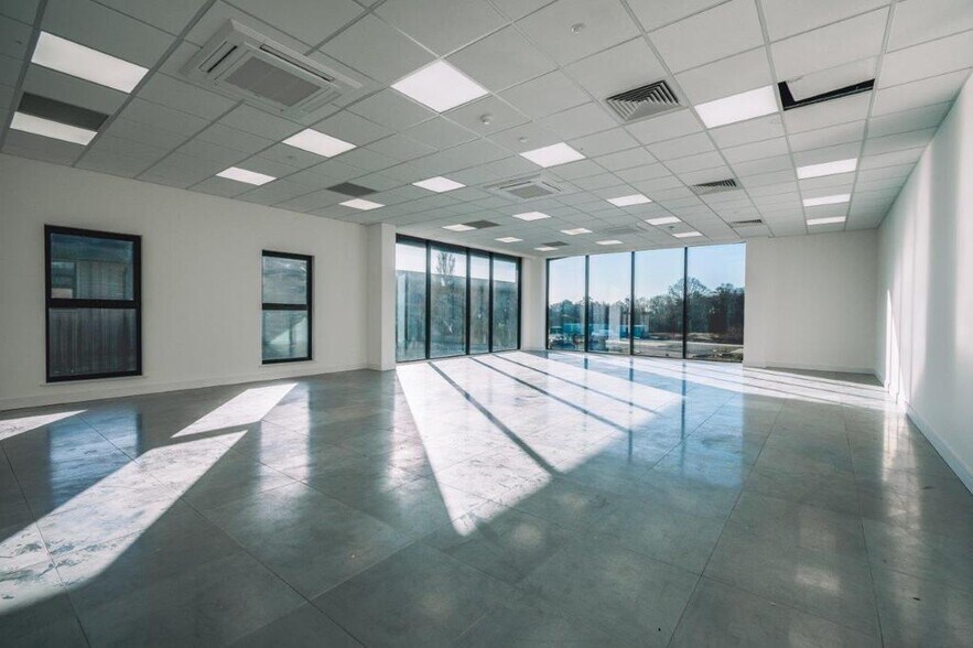 Broomfield Rd, Colchester à vendre - Photo de l’immeuble – Image 2 sur 10