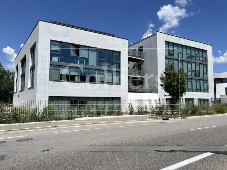 135 Rue Emilien Gautier, Aix-en-Provence à louer - Photo de l’immeuble – Image 1 sur 10