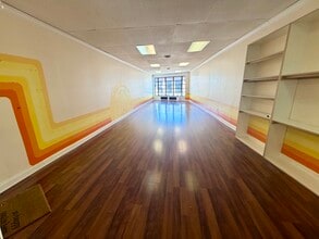 348-360 Bloomfield Ave, Montclair, NJ à louer Photo intérieure– Image 1 sur 8