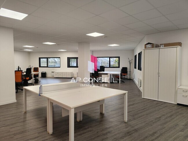 Plus de détails pour Bureau à louer